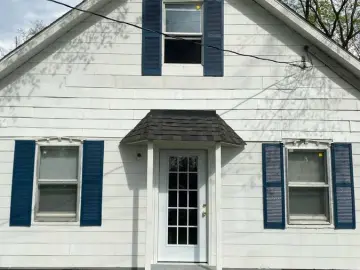 Detached House with xxx sqft, x Bedrooms, x Bathroom