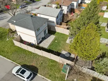 Detached House with x Bedrooms, x Bathrooms