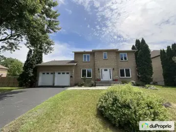 Detached House with x Bedrooms, x Bathrooms