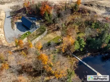Detached House with x Bedrooms, x Bathrooms