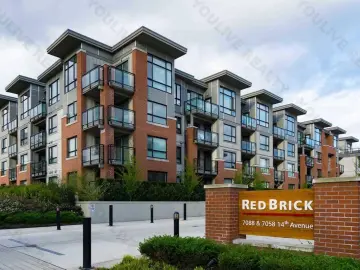 Detached House with xxx sqft, x Bedroom, x Bathroom