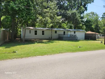 Detached House with xxxx sqft, x Bedrooms, x Bathroom