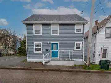 Detached House with xxxx sqft, x Bedrooms, x Bathroom