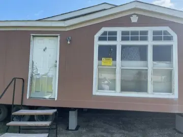 Detached House with xxxx sqft, x Bedrooms, x Bathroom
