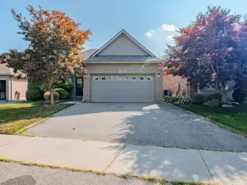 Detached House with xxxx sqft, x Bedrooms, x Bathroom