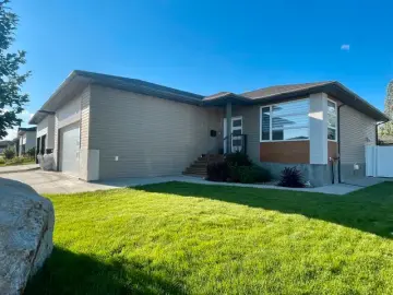 Land with x Bedrooms, x Bathrooms