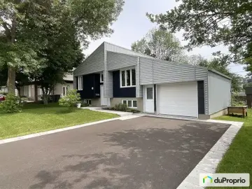Detached House with x Bedrooms, x Bathrooms