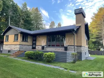 Detached House with x Bedrooms, x Bathroom