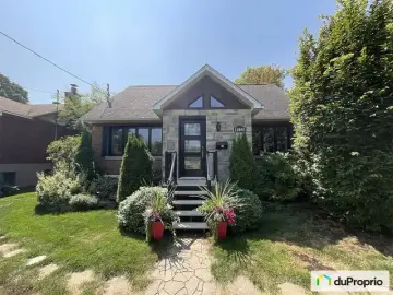 Cottage with x Bedrooms, x Bathrooms
