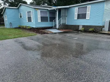 Detached House with xxxx sqft, x Bedrooms, x Bathroom