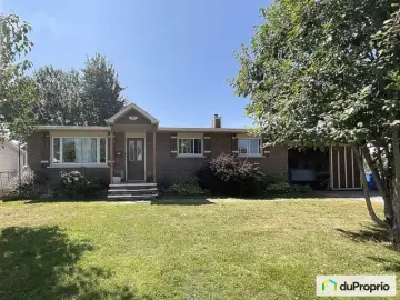 Detached House with x Bedrooms, x Bathroom