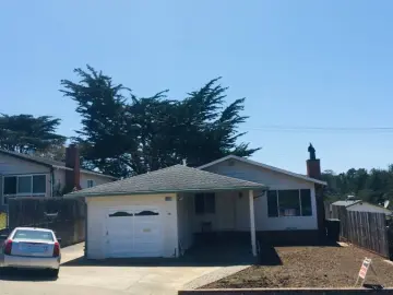 Detached House with xxxx sqft, x Bedrooms, x Bathroom