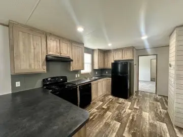 Detached House with xxxx sqft, x Bedrooms, x Bathroom