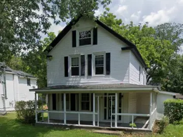 Detached House with xxxx sqft, x Bedrooms, x Bathroom