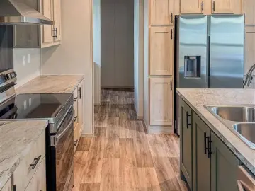 Detached House with xxxx sqft, x Bedrooms, x Bathroom