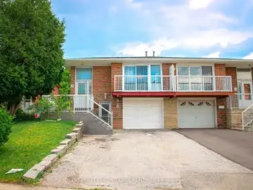 Detached House with x Bedrooms, x Bathrooms
