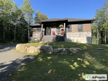 Land with x Bedrooms, x Bathrooms