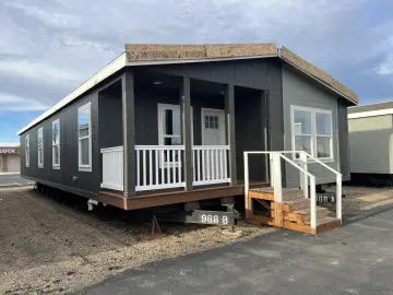 Detached House with xxxx sqft, x Bedrooms, x Bathroom