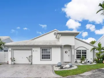 Detached House with x Bedrooms, x Bathrooms