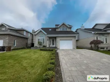 Cottage with x Bedrooms, x Bathrooms