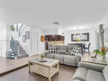 Semi Detached with x Bedrooms, xx Bathrooms