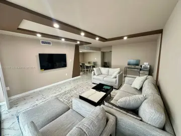 Condominium with x Bedrooms, x Bathrooms