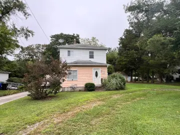 Detached House with xxxx sqft, x Bedrooms, x Bathroom