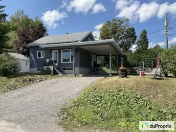 Detached House with x Bedrooms, x Bathroom