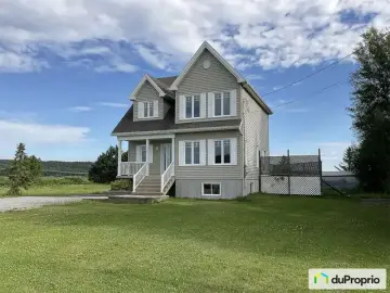 Detached House with x Bedrooms, x Bathroom