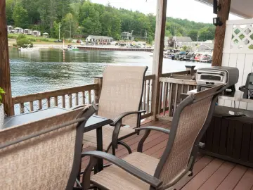 Multi Family with x Bedrooms, x Bathrooms