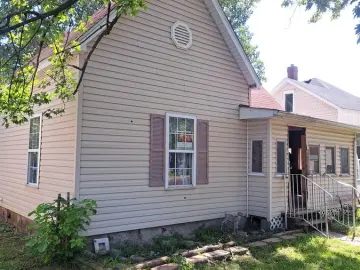 Detached House with xxx sqft, x Bedrooms, x Bathroom