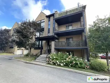 Condominium with x Bedrooms, x Bathroom