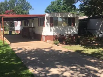 Detached House with xxx sqft, x Bedrooms, x Bathroom