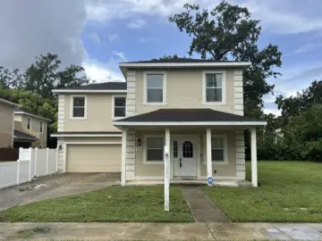 Detached House with xxxx sqft, x Bedrooms, xx Bathroo