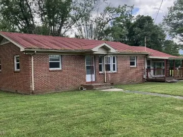 Detached House with xxxx sqft, x Bedrooms, x Bathroom