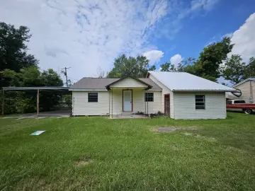 Detached House with xxxx sqft, x Bedrooms, x Bathroom