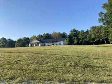 Detached House with xxxx sqft, x Bedrooms, x Bathroom