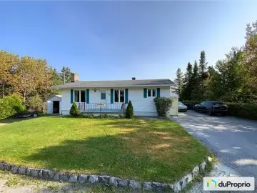 Detached House with x Bedrooms, x Bathroom