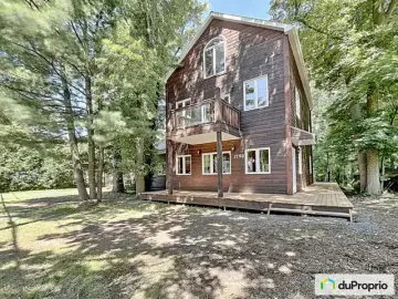 Detached House with x Bedrooms, x Bathrooms