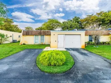 Detached House with xxxx sqft, x Bedrooms, x Bathroom