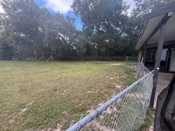Land with x Bedrooms, x Bathrooms