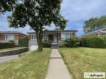 Detached House with x Bedrooms, x Bathrooms
