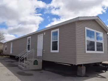 Detached House with xxxx sqft, x Bedrooms, x Bathroom
