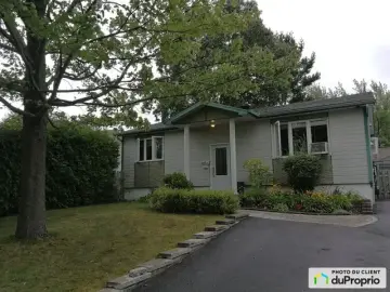 Detached House with x Bedrooms, x Bathrooms