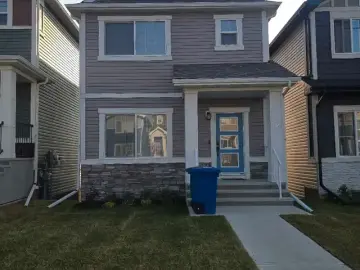 Detached House with x Bedrooms, x Bathrooms