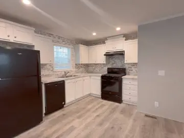 Detached House with x Bedrooms, x Bathrooms