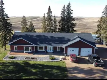 Detached House with x Bedrooms, x Bathrooms