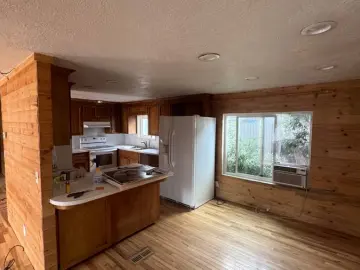 Detached House with xxxx sqft, x Bedrooms, x Bathroom