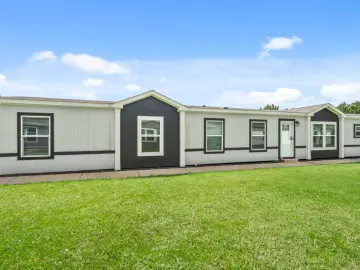 Detached House with xxxx sqft, x Bedrooms, x Bathroom