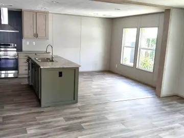 Detached House with xxxx sqft, x Bedrooms, x Bathroom